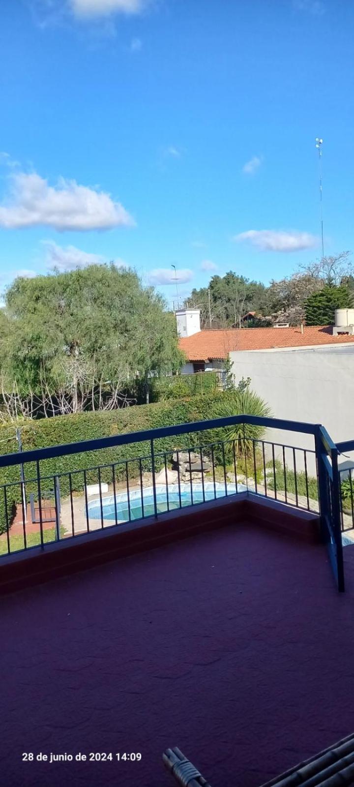 Victoria 3 Bed And Breakfast Есейса Екстер'єр фото